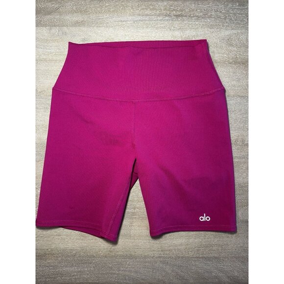 Alo Yoga Airbrush 7" High Waist Biker Shorts in Pink Size Small - Picture 1 of 5
